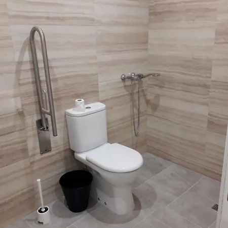 Pensión Doña Lubina 3*