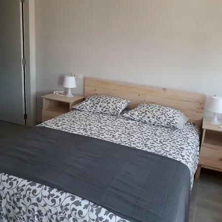 Dona Lubina Gasthuis 3*